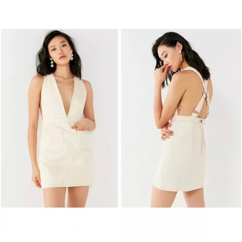 BDG Urban Outfitters Plunge V-Neck Denim Mini Overalls Dress Cream Size 2